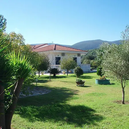 Finikes Kefalonia Sami (Kefalonia)