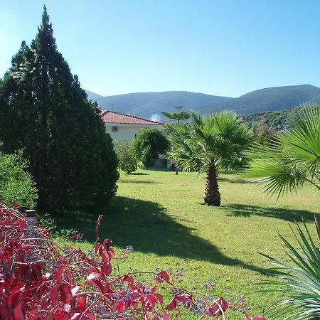 Finikes Kefalonia *