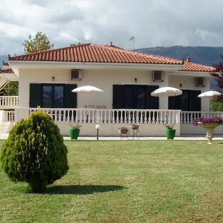 Finikes Kefalonia
