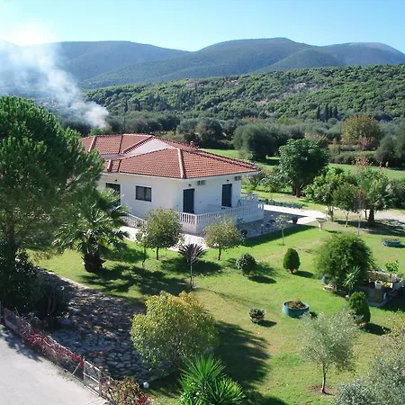 Finikes Kefalonia سامي