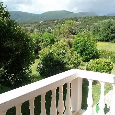 Finikes Kefalonia سامي