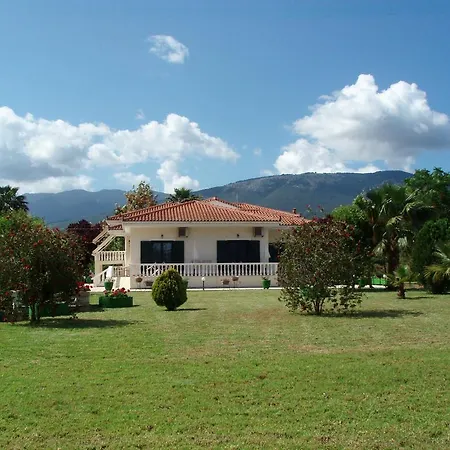 Finikes Kefalonia 萨米