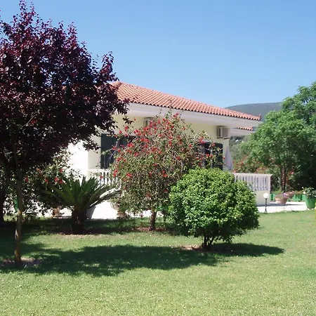 Finikes Kefalonia 公寓 *